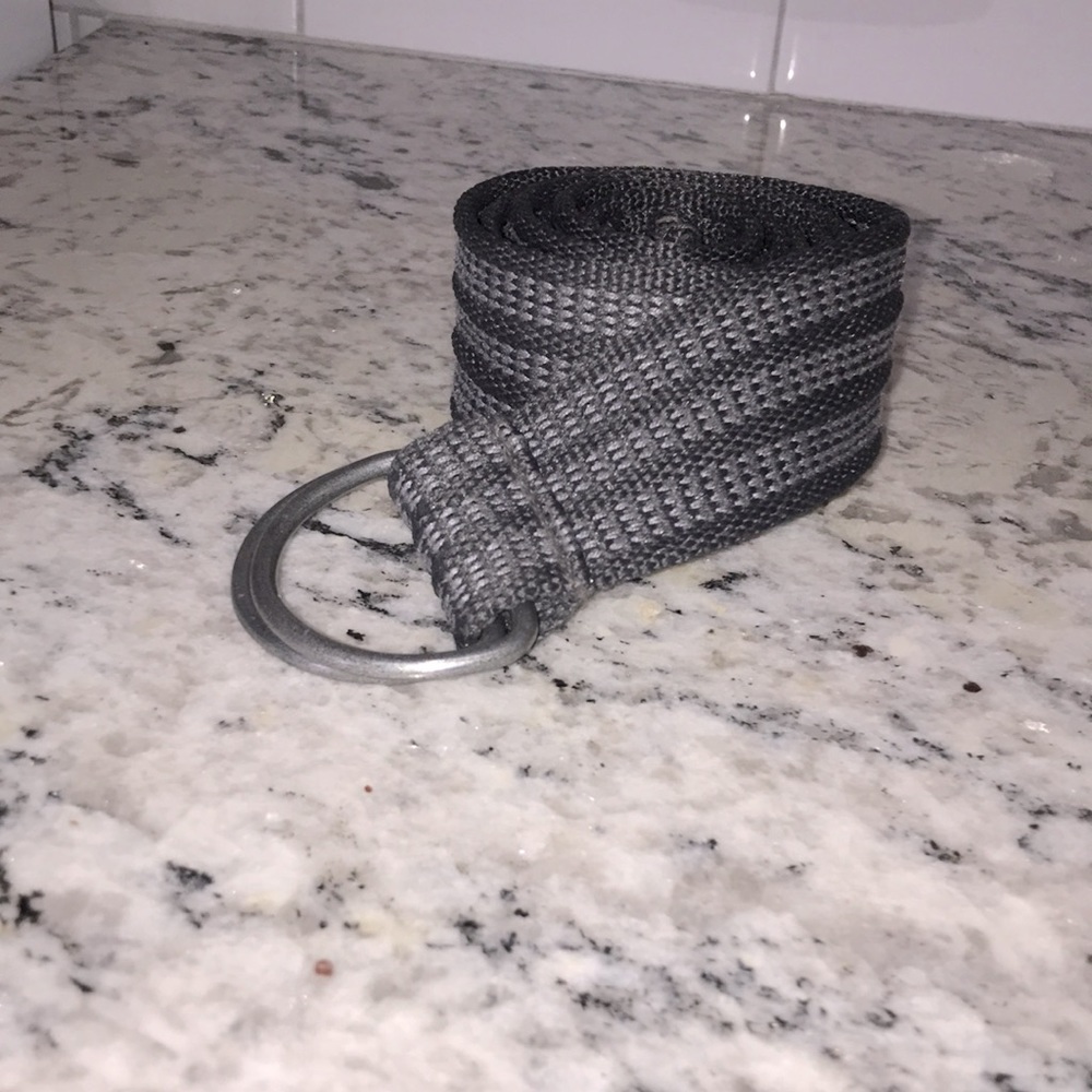 D-Buckle Belt Gray